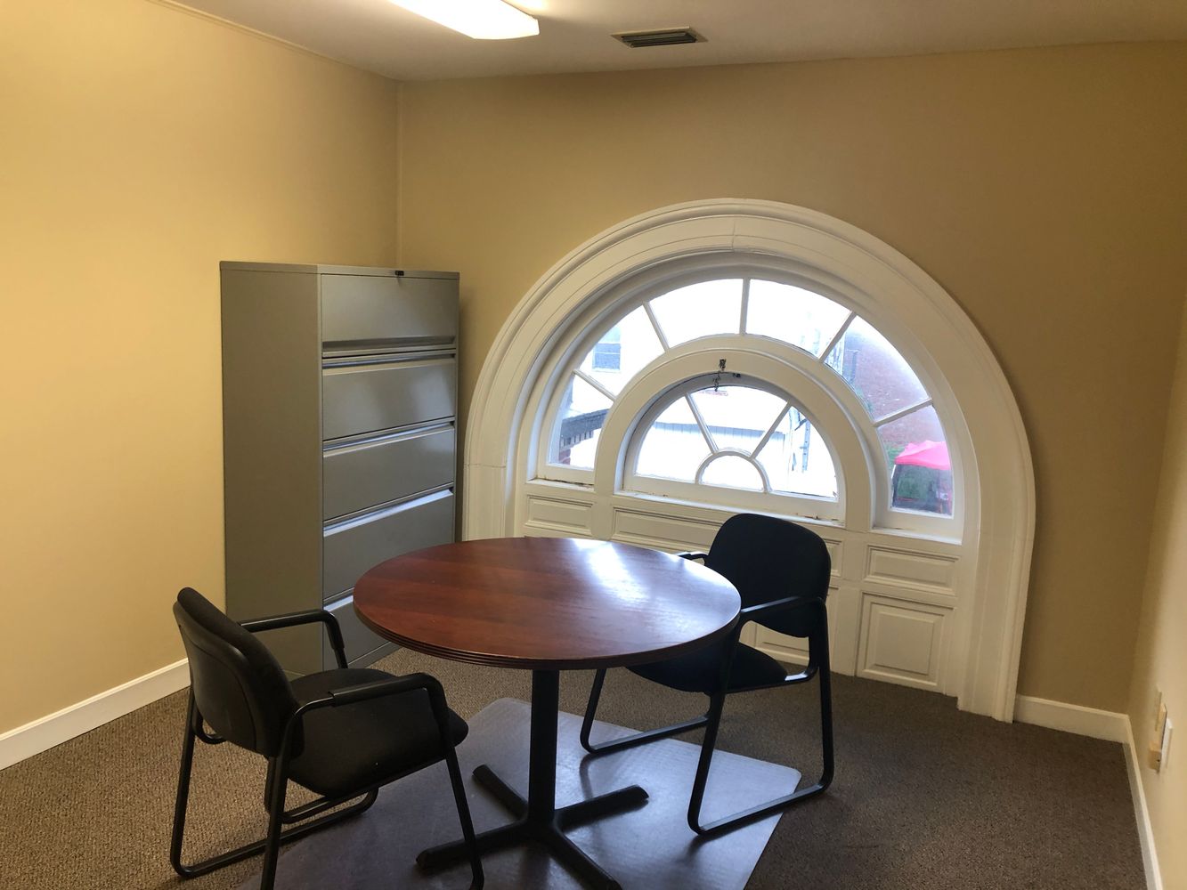 Amesbury Building : 100 Main St, Amesbury, MA 01913